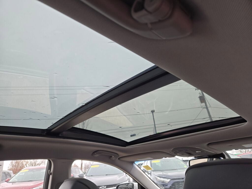 Used 2015 Hyundai Genesis 3.8 w/ Option Group 04 image 12