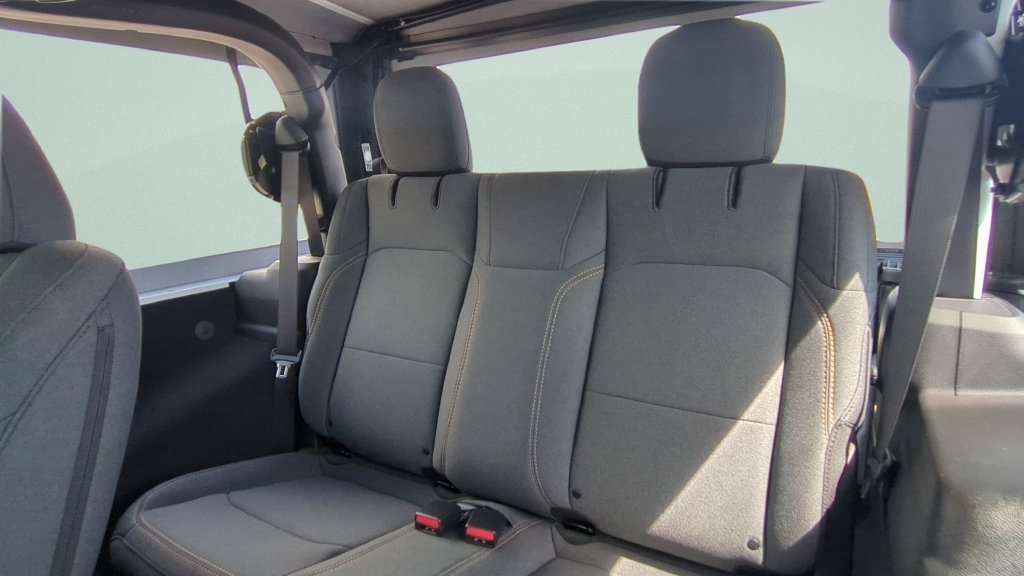 Used 2026 Jeep Wrangler Sport AWD/4WD image 10