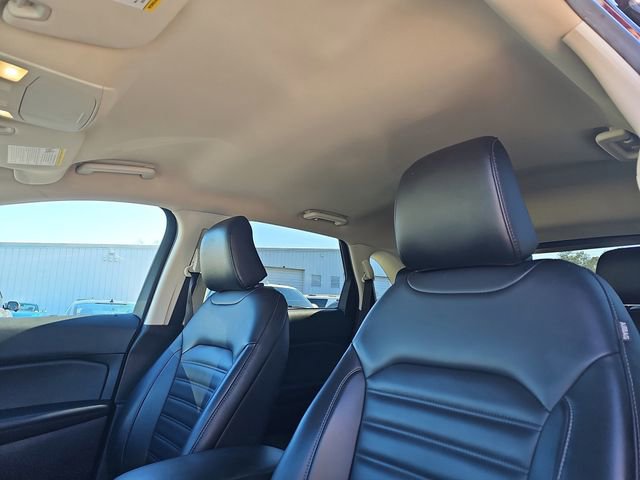 Used 2024 Ford Edge SEL image 15