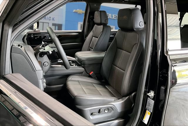 New 2026 Chevrolet Suburban High Country AWD/4WD image 10