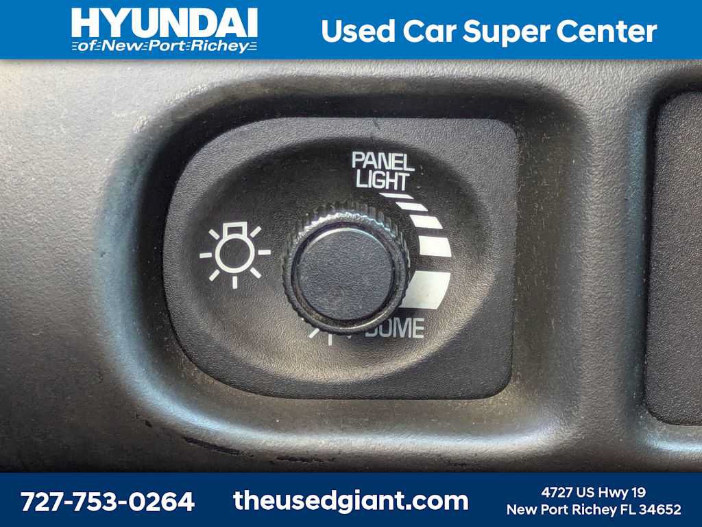 Used 2000 Chevrolet Monte Carlo LS w/ Preferred Equipment Group 1 FWD image 24