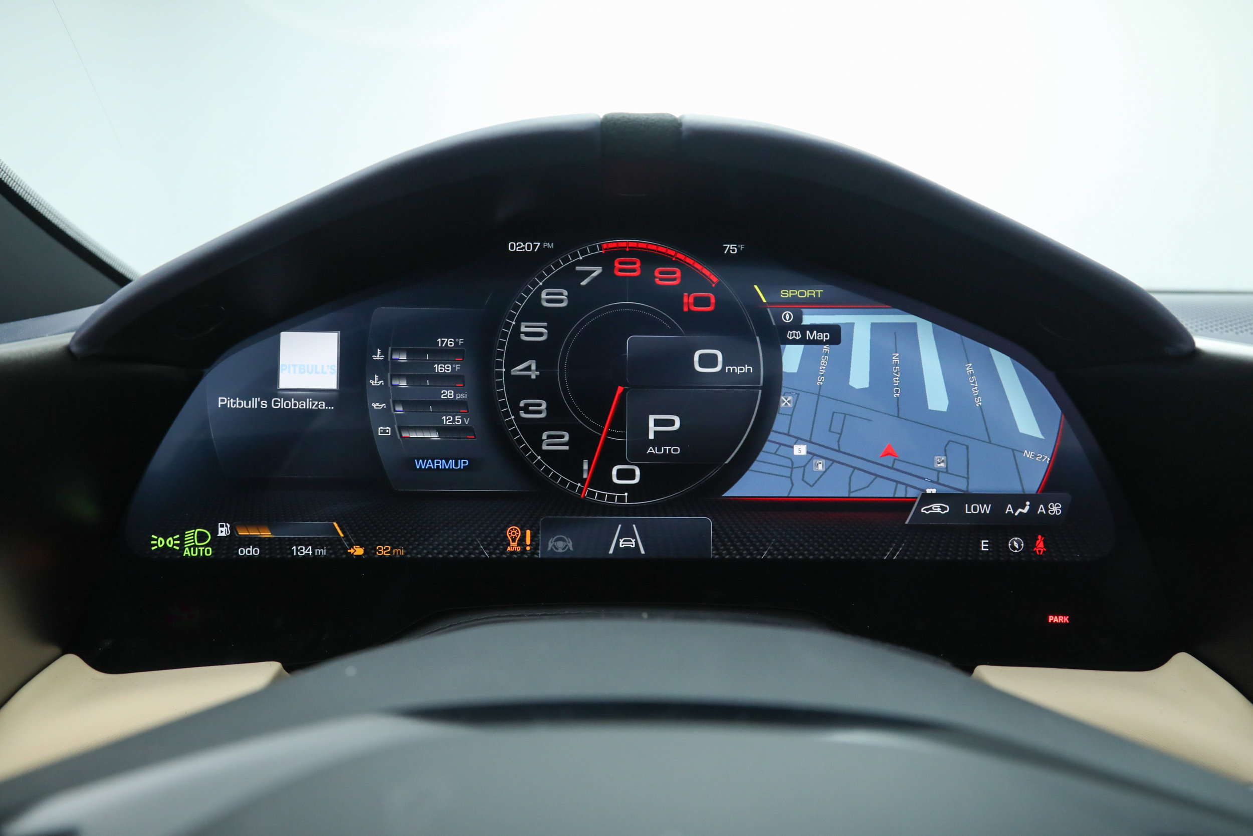Certified 2025 Ferrari Roma Spider RWD image 28