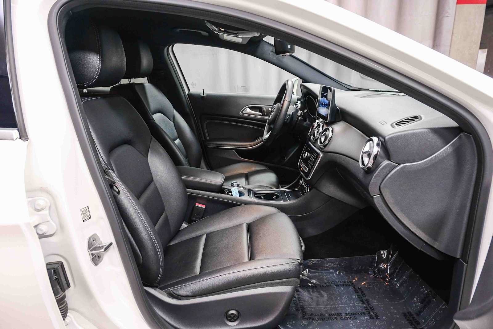 Used 2020 Mercedes-Benz GLA 250 image 23