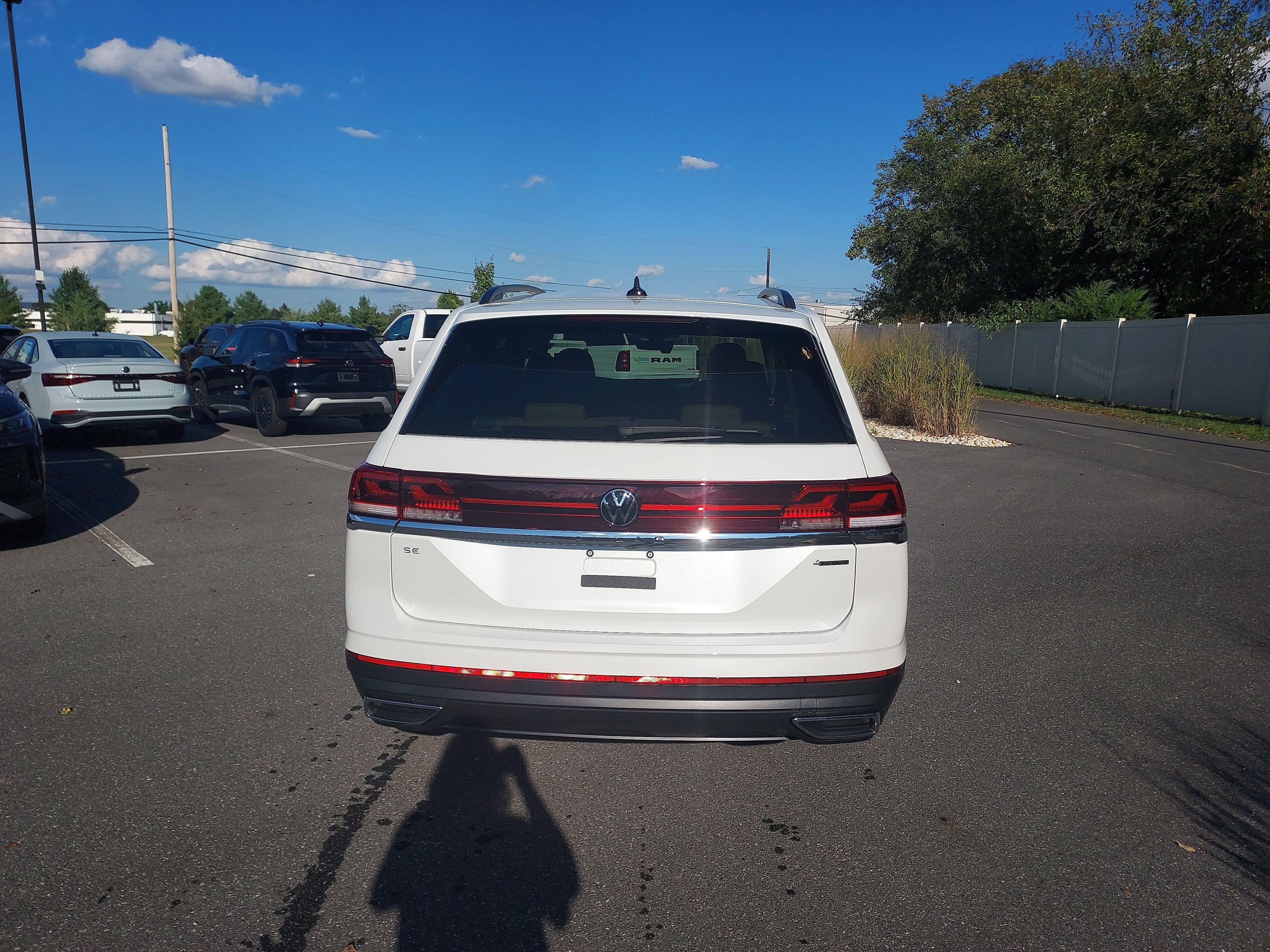 New 2026 Volkswagen Atlas SE image 6