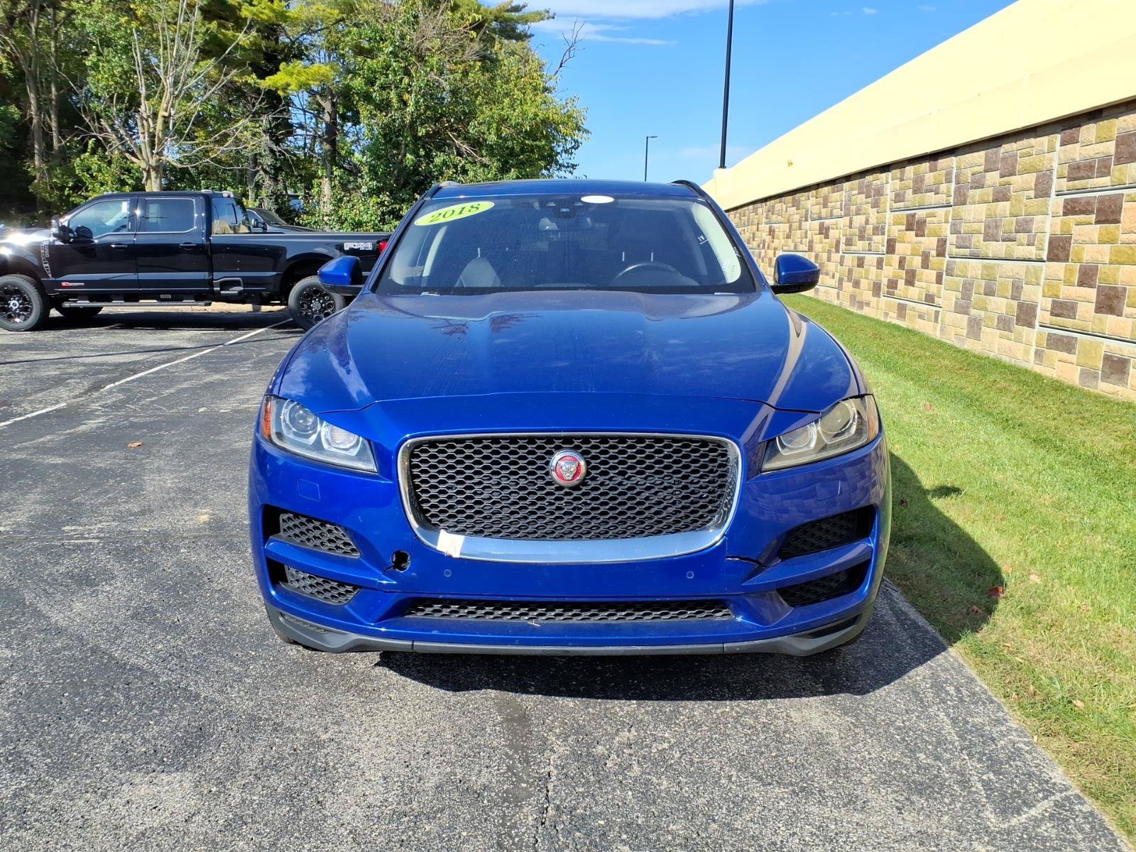 Used 2018 Jaguar F-PACE Premium AWD/4WD image 3