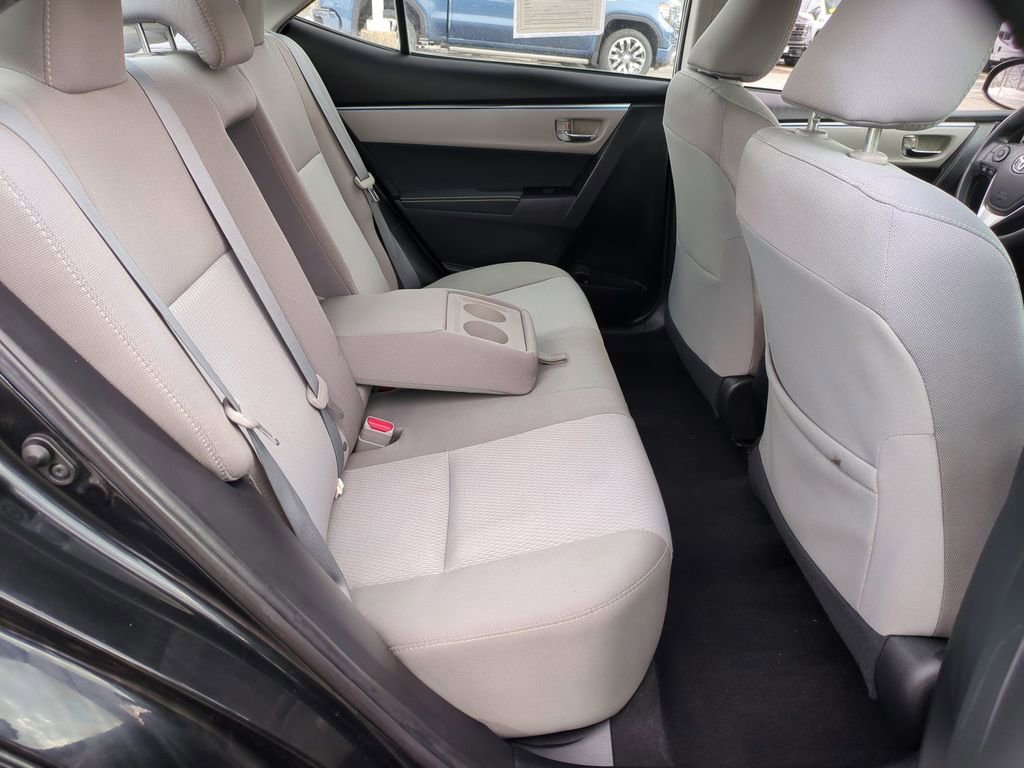 Used 2016 Toyota Corolla LE image 21