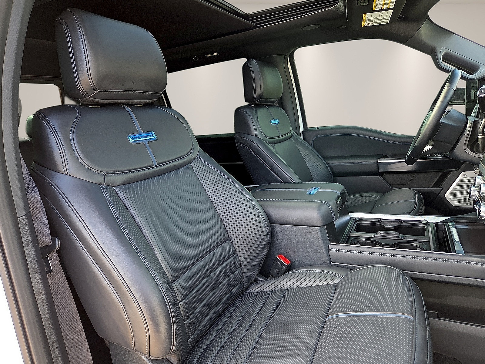 Used 2026 Ford F350 Platinum AWD/4WD image 9