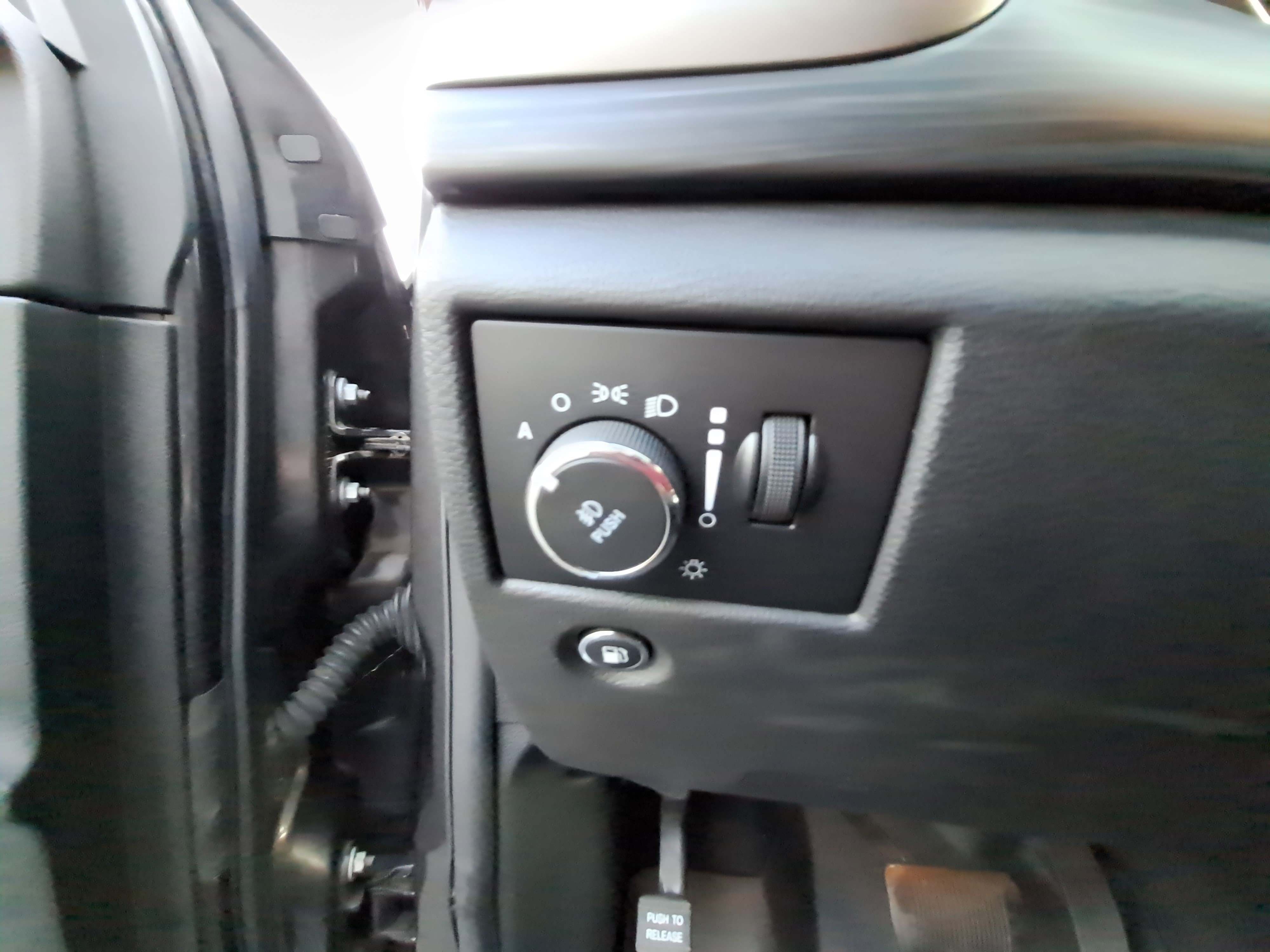 Used 2019 Jeep Grand Cherokee Altitude image 26