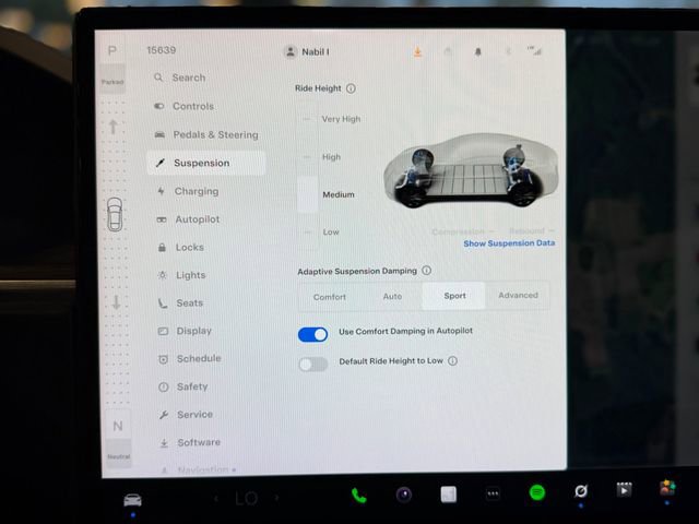 Used 2022 Tesla Model S AWD/4WD image 28