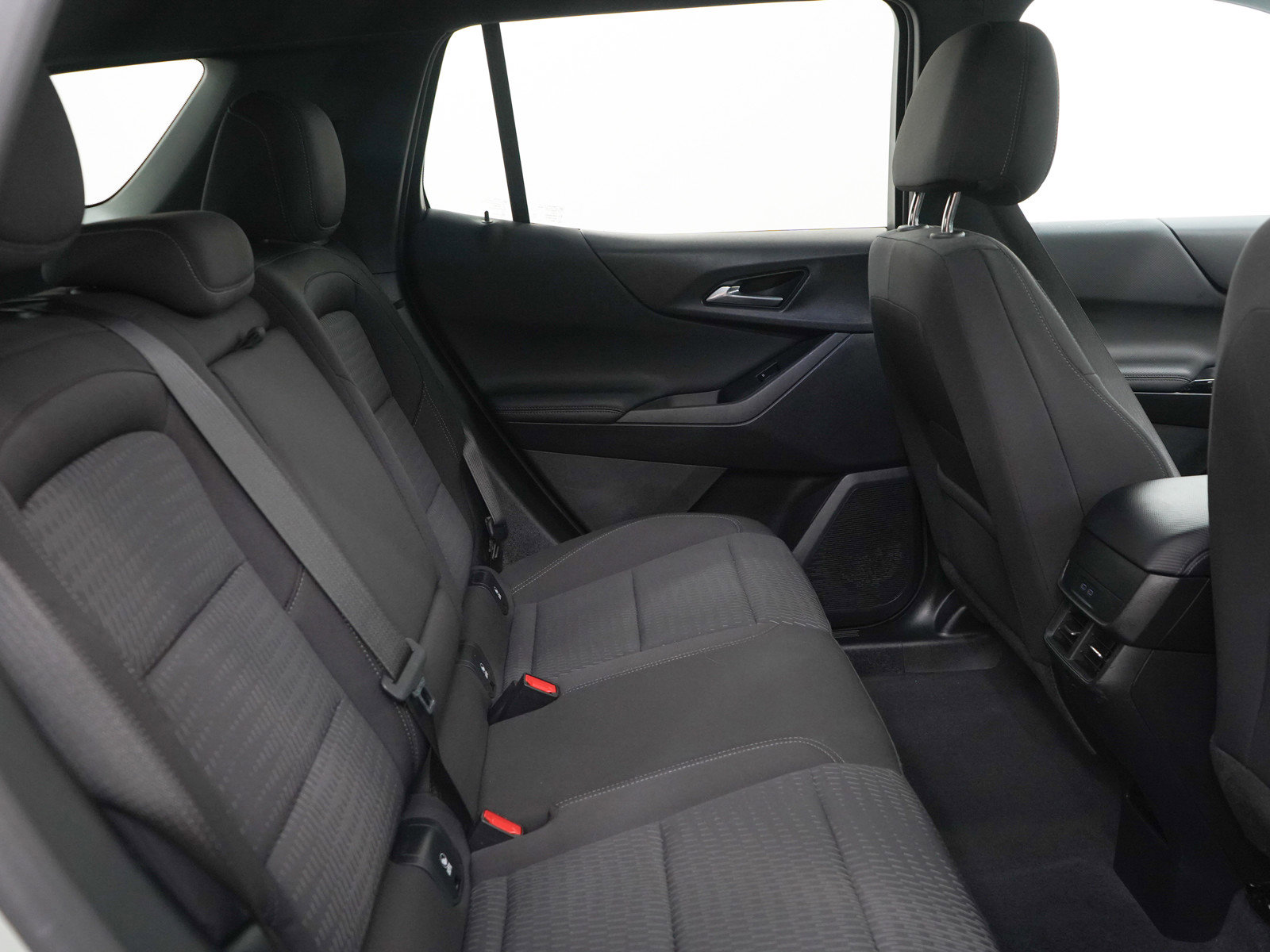 Used 2025 Chevrolet Equinox LT AWD/4WD image 12