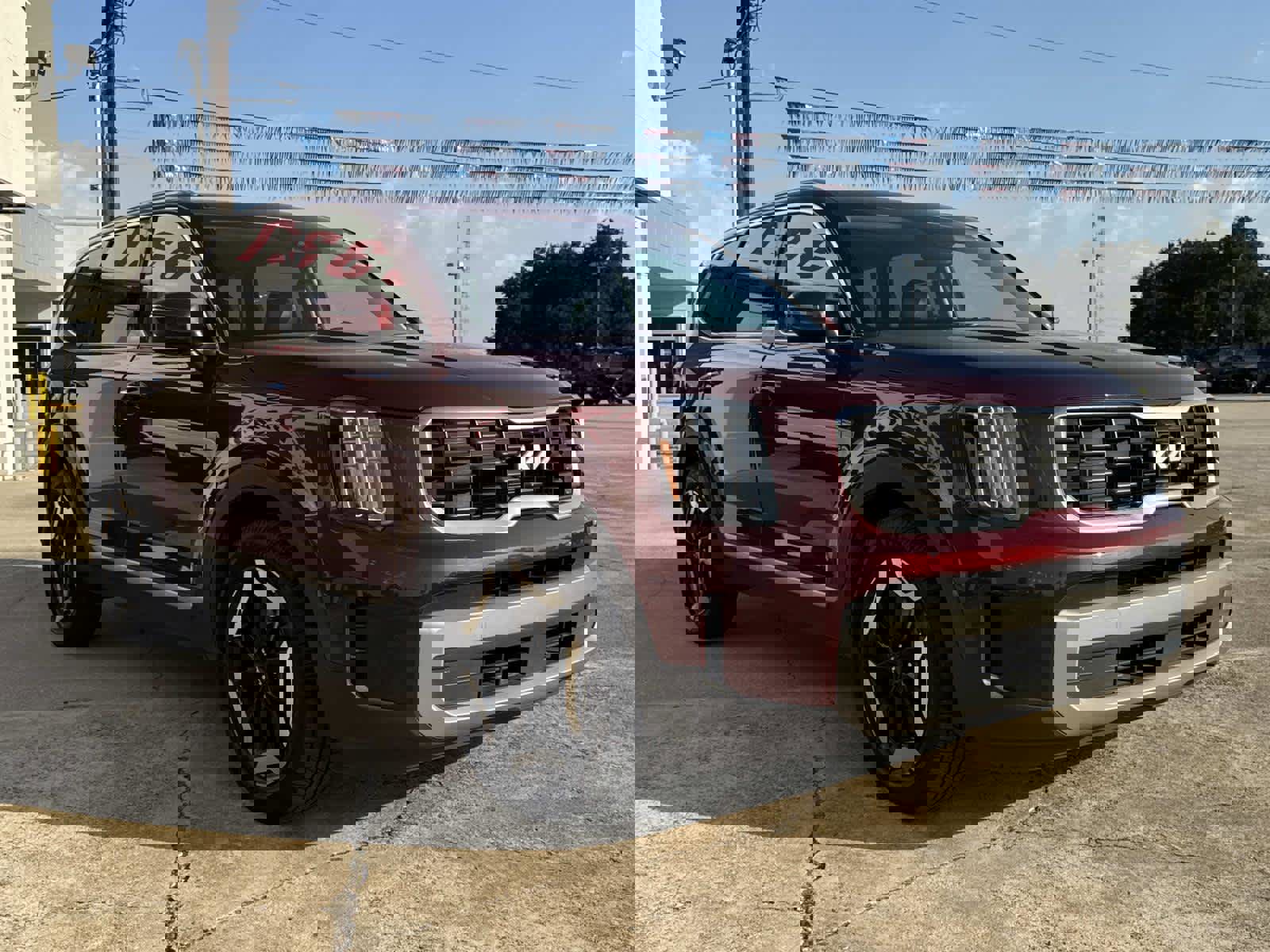 Used 2023 Kia Telluride S w/ S Sunroof Package image 2