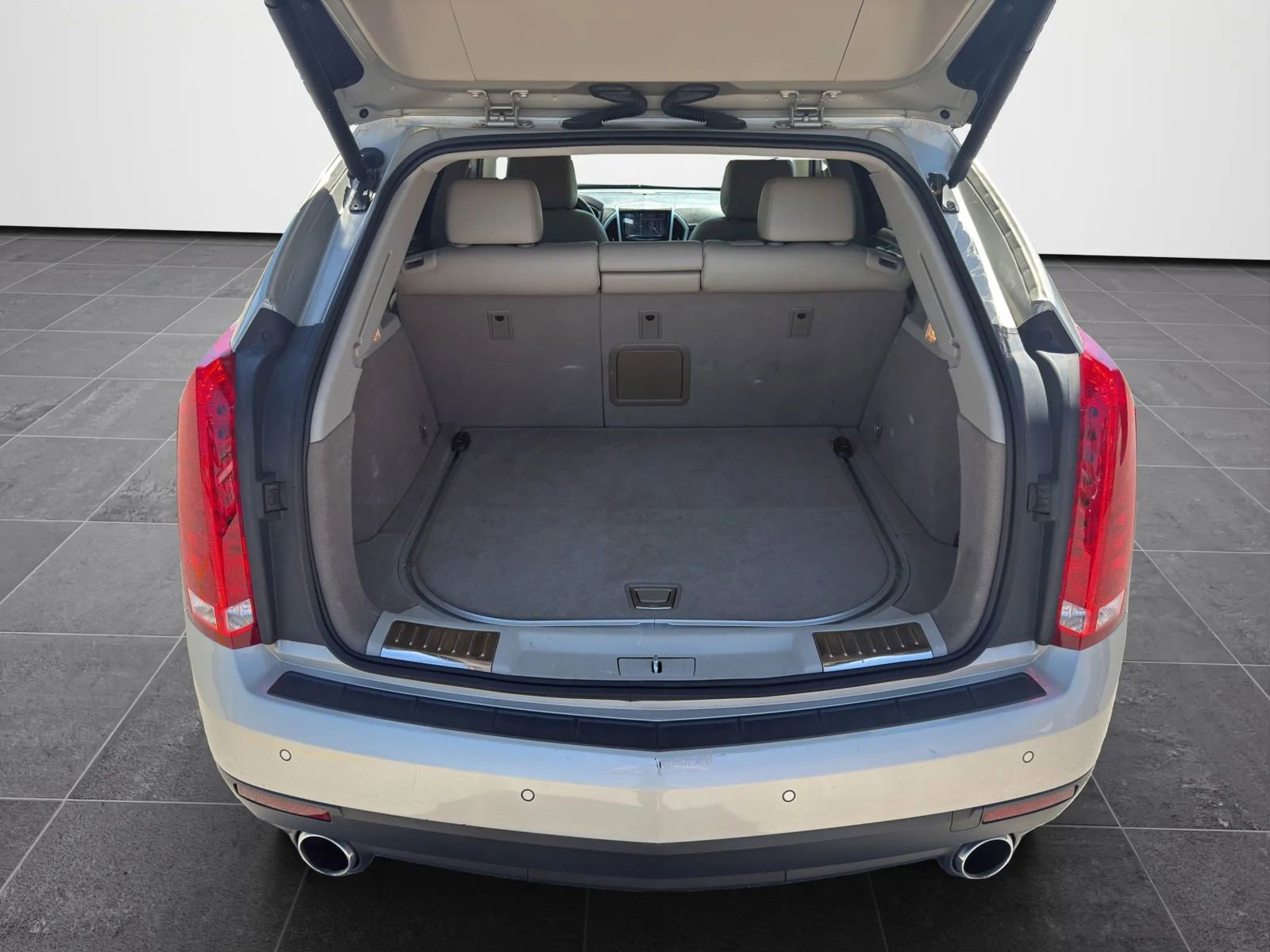 Used 2016 Cadillac SRX Premium FWD image 33