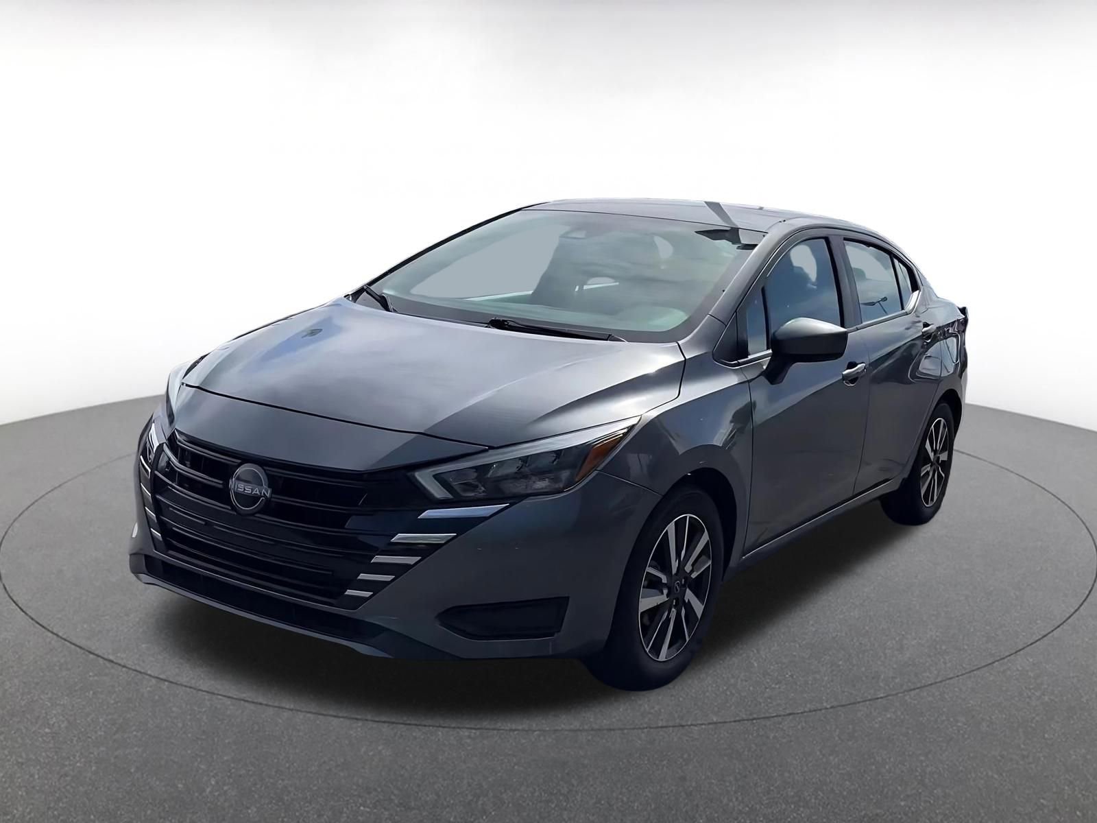 Used 2025 Nissan Versa SV FWD image 7