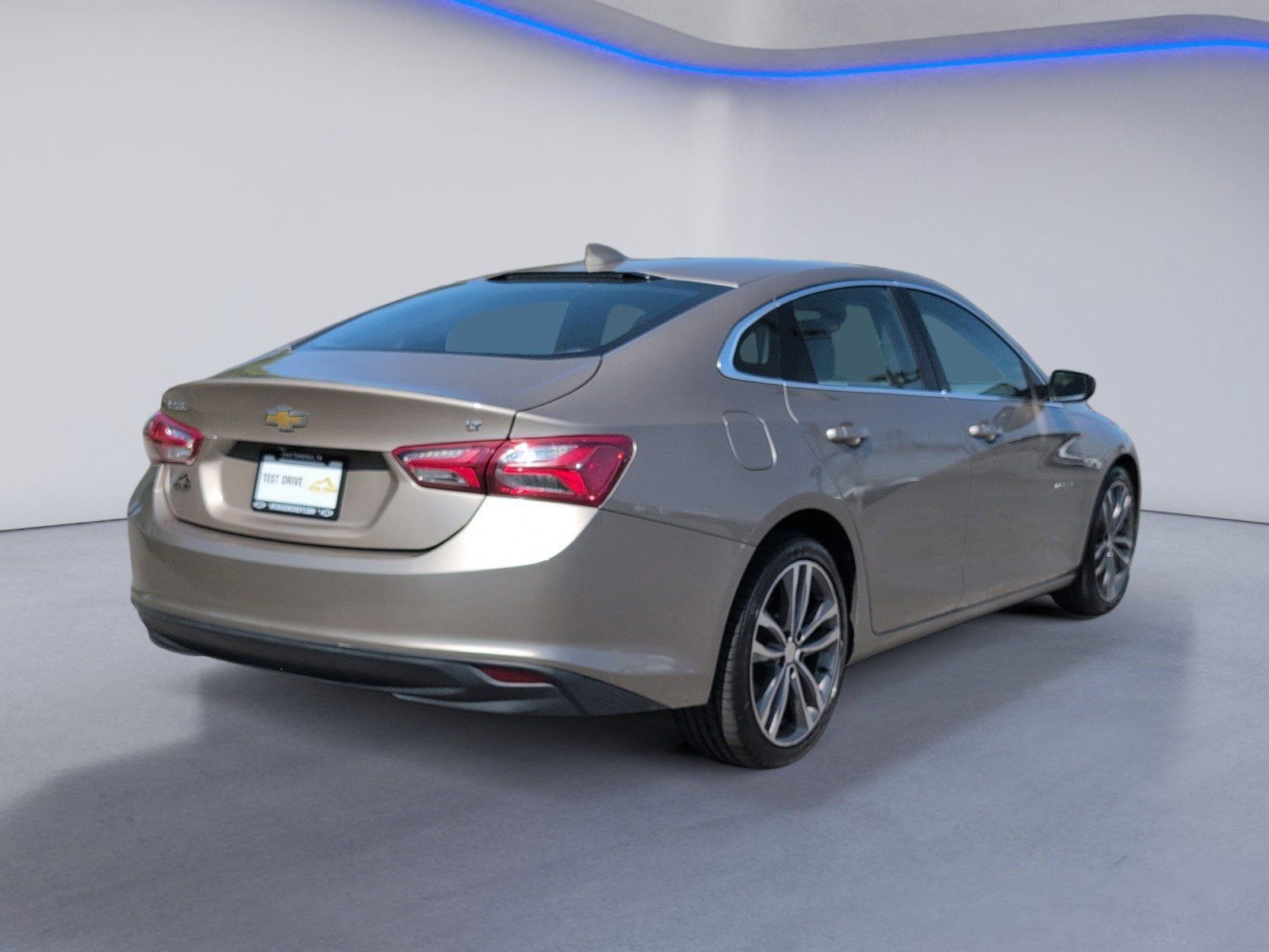 Used 2022 Chevrolet Malibu LT FWD image 3