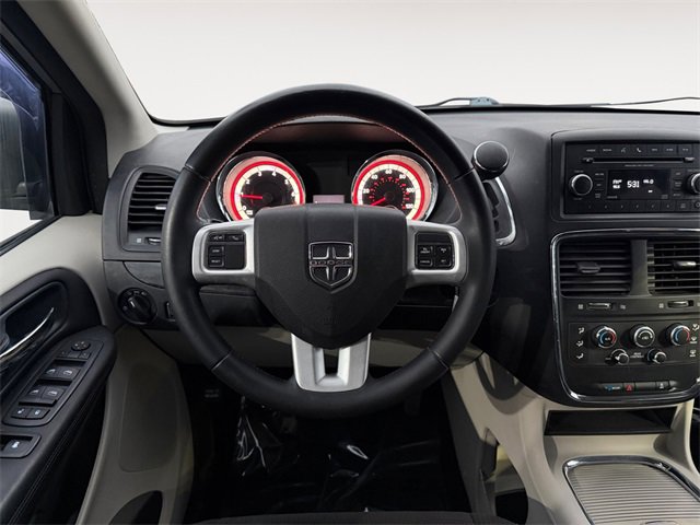 Used 2013 Dodge Grand Caravan SXT w/ UConnect Hands-Free Group image 12