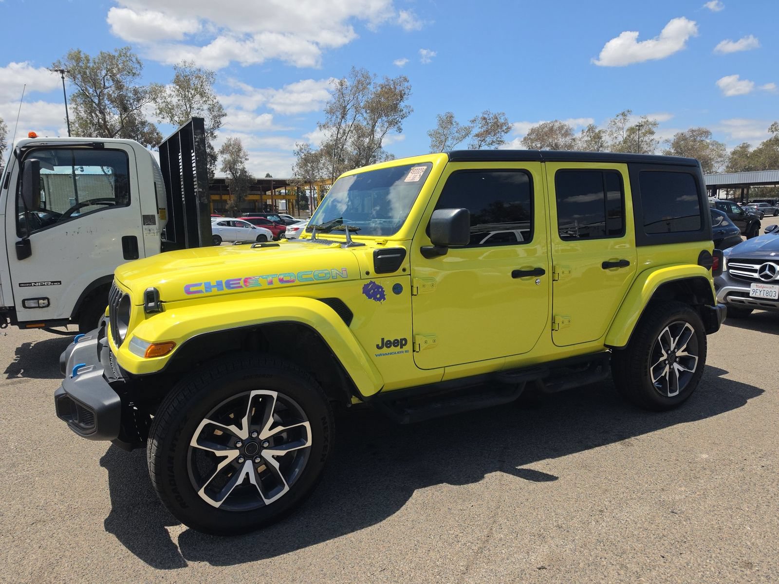 Used 2024 Jeep Wrangler Unlimited AWD/4WD image 2