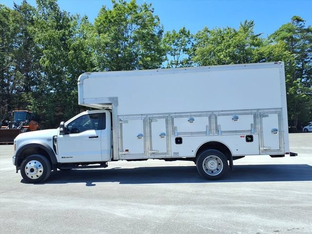 Used 2024 Ford F550 4x4 Regular Cab Super Duty image 8