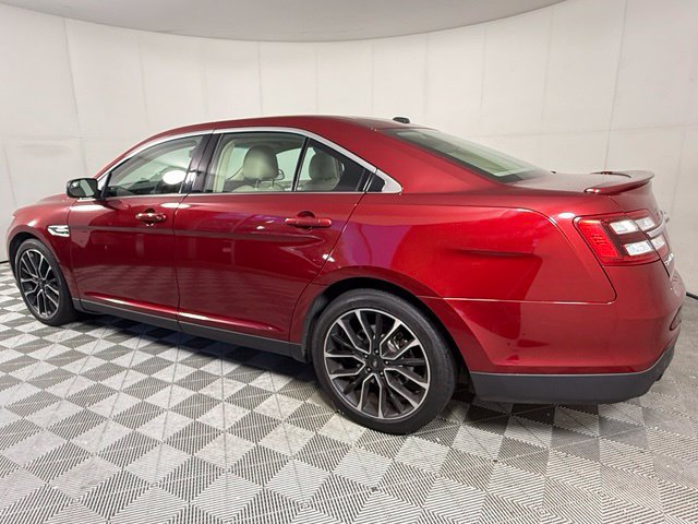 Used 2018 Ford Taurus SEL w/ Equipment Group 201A FWD image 4
