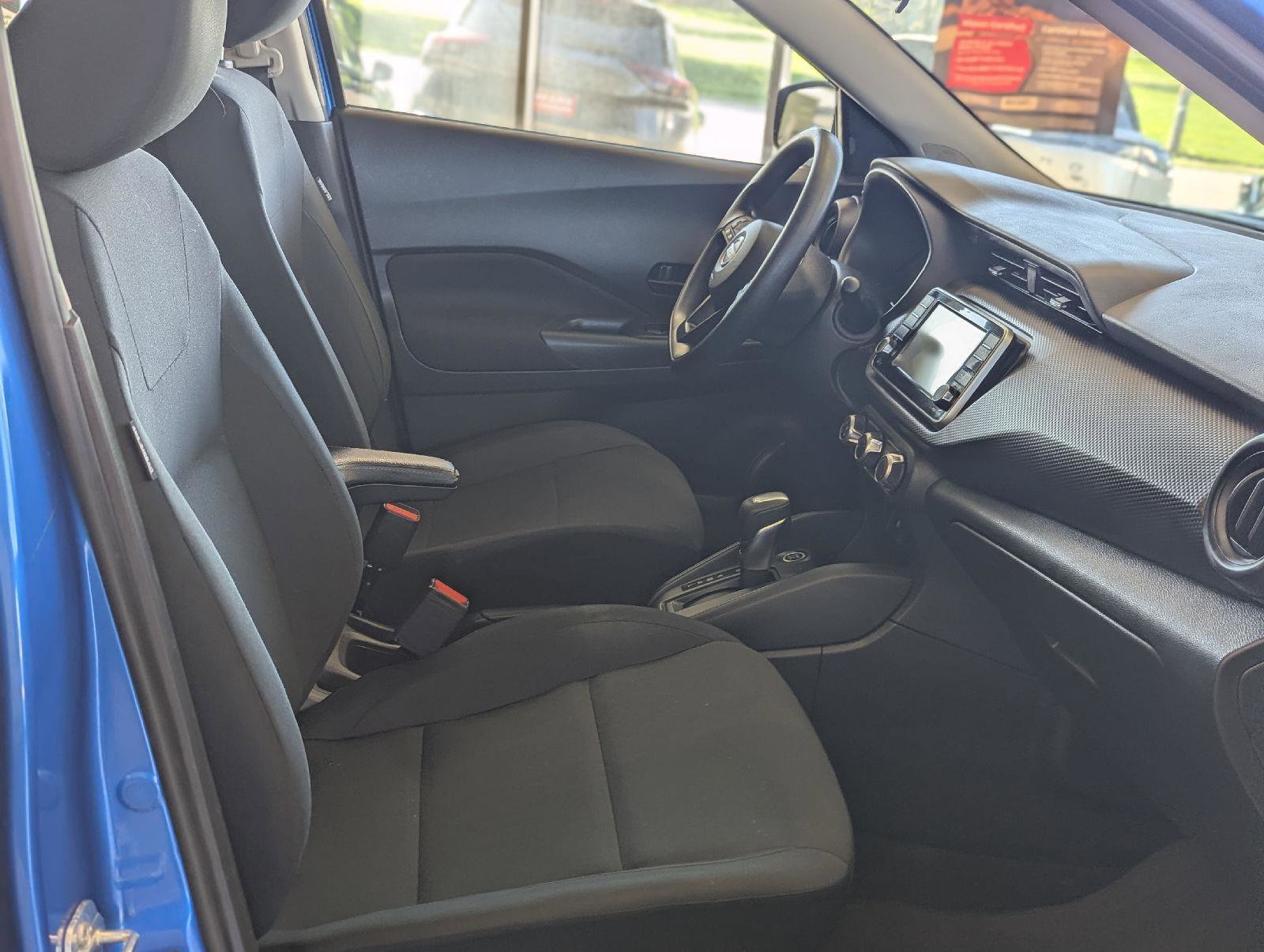 Used 2024 Nissan Kicks S image 28