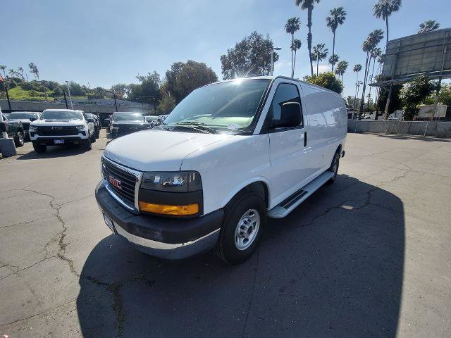 Used 2024 GMC Savana 2500 w/ Driver Convenience Package image 4