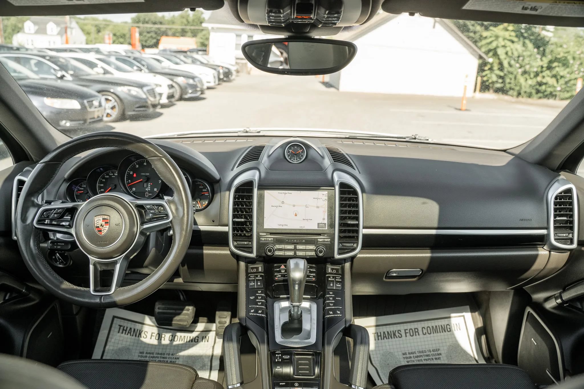 Used 2017 Porsche Cayenne AWD/4WD image 17