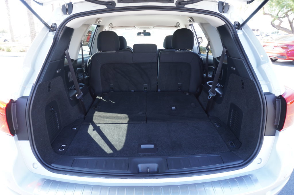 Certified 2020 Nissan Pathfinder SV FWD image 8