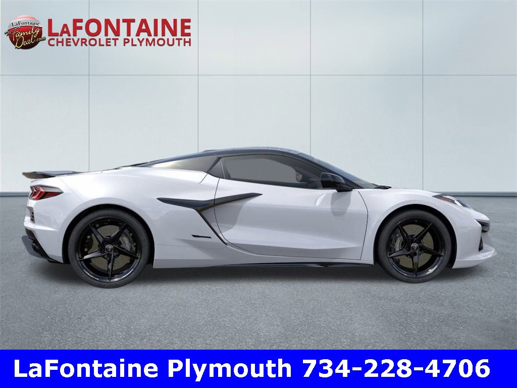 New 2025 Chevrolet Corvette E-Ray w/ Battery Protection Package image 5