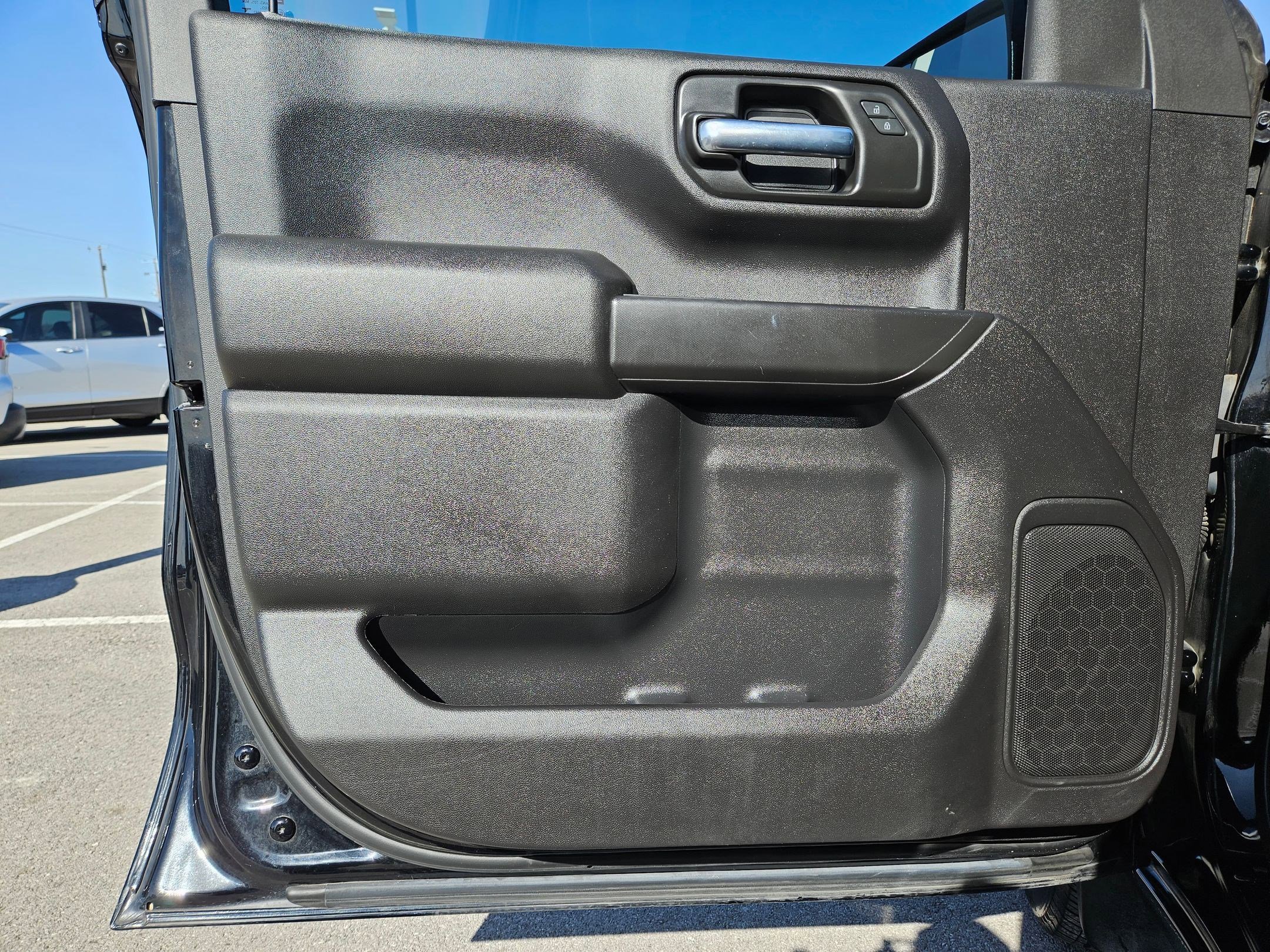 Used 2023 Chevrolet Silverado 1500 Custom image 11