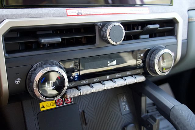Used 2026 Toyota Tacoma 4x4 Double Cab Hybrid image 31