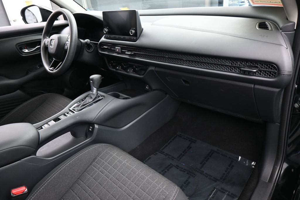 Used 2025 Honda HR-V LX image 44