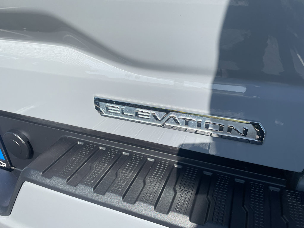 Used 2024 GMC Sierra 1500 Elevation AWD/4WD image 11