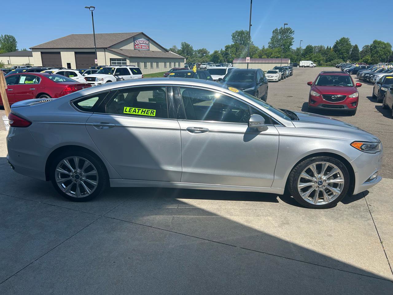 Used 2017 Ford Fusion Platinum AWD/4WD image 4
