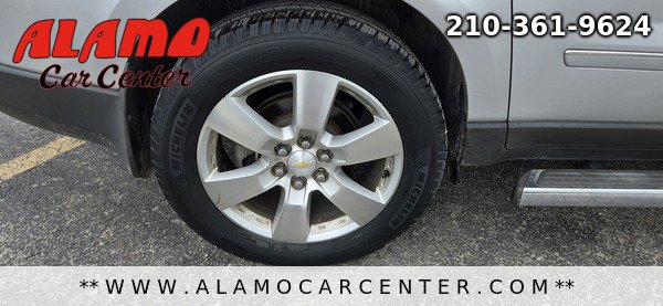 Used 2010 Chevrolet Traverse LTZ FWD image 12