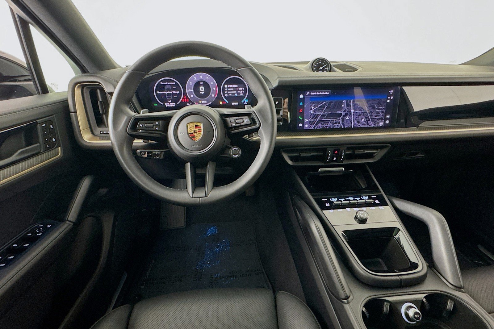 Used 2024 Porsche Cayenne Coupe AWD/4WD image 5