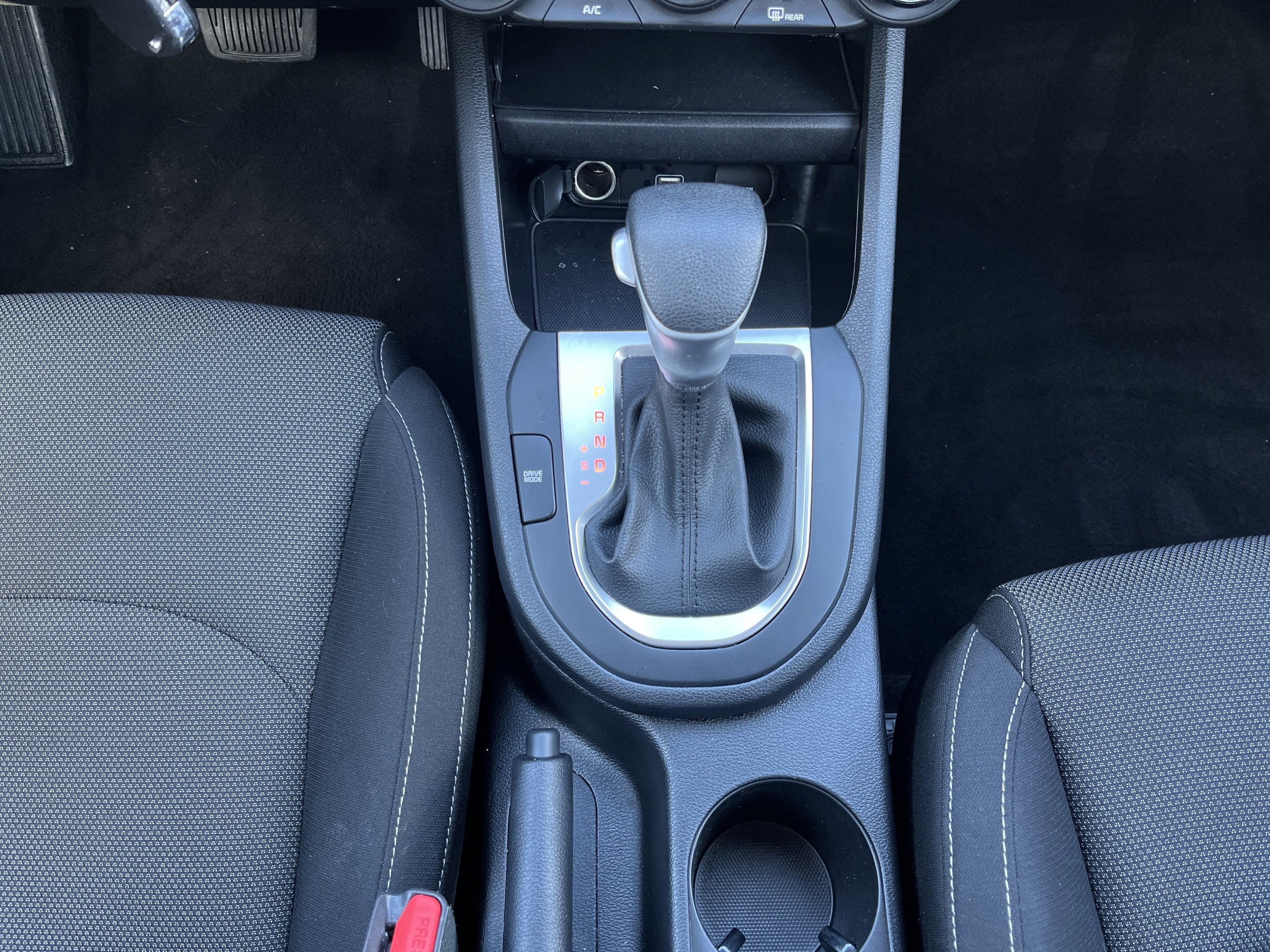 Used 2023 Kia Forte LXS image 28