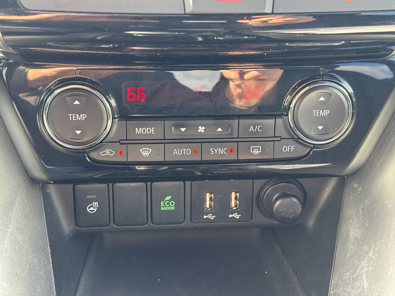 Used 2023 Mitsubishi Eclipse Cross SEL image 23