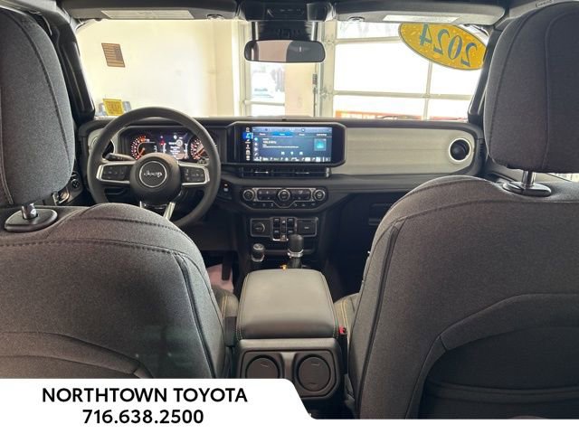 Used 2024 Jeep Wrangler Sahara w/ Safety Group image 12