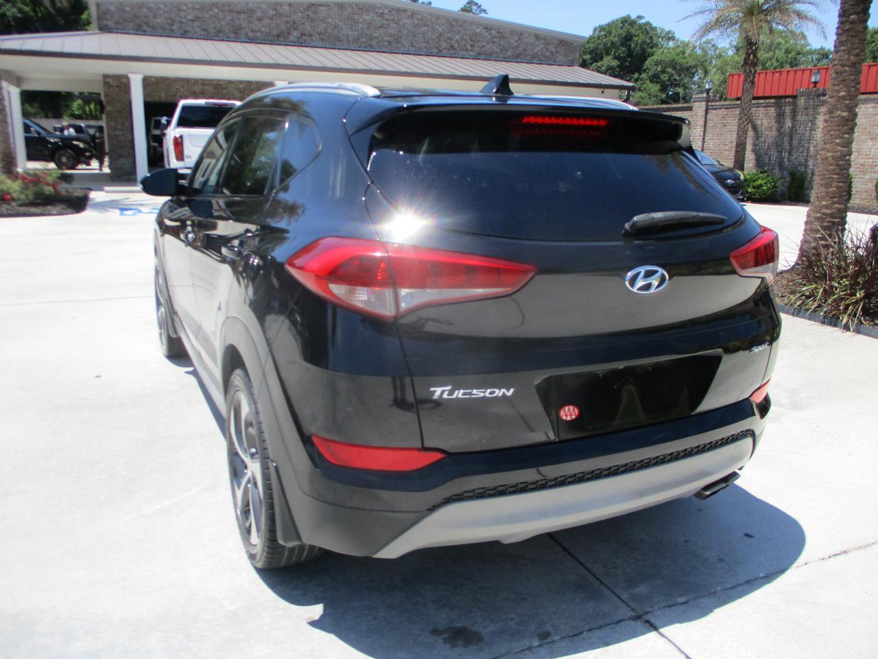 Used 2018 Hyundai Tucson Sport FWD image 7