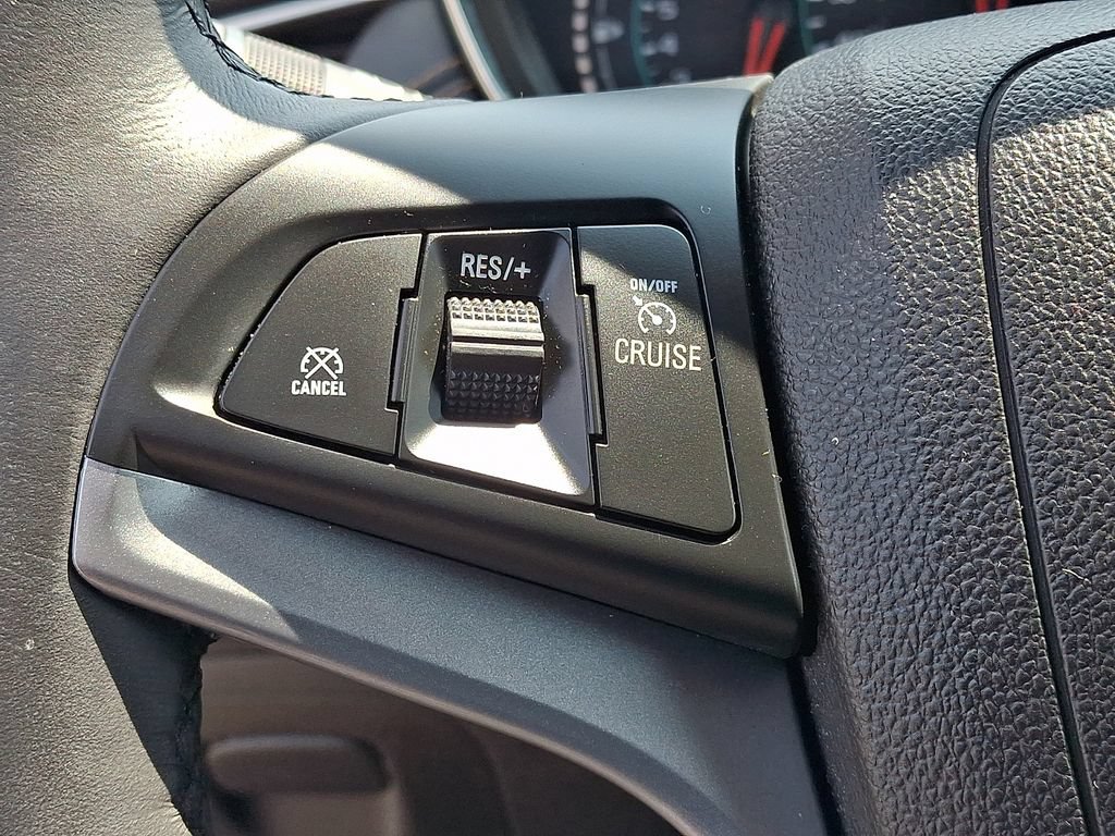 Used 2018 Chevrolet Trax LT w/ LT Convenience Package AWD/4WD image 20