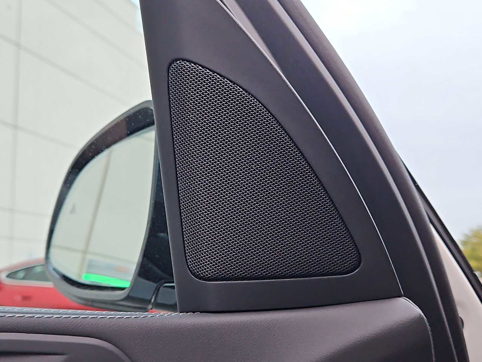 Used 2026 BMW X5 xDrive40i w/ M Sport Package image 33