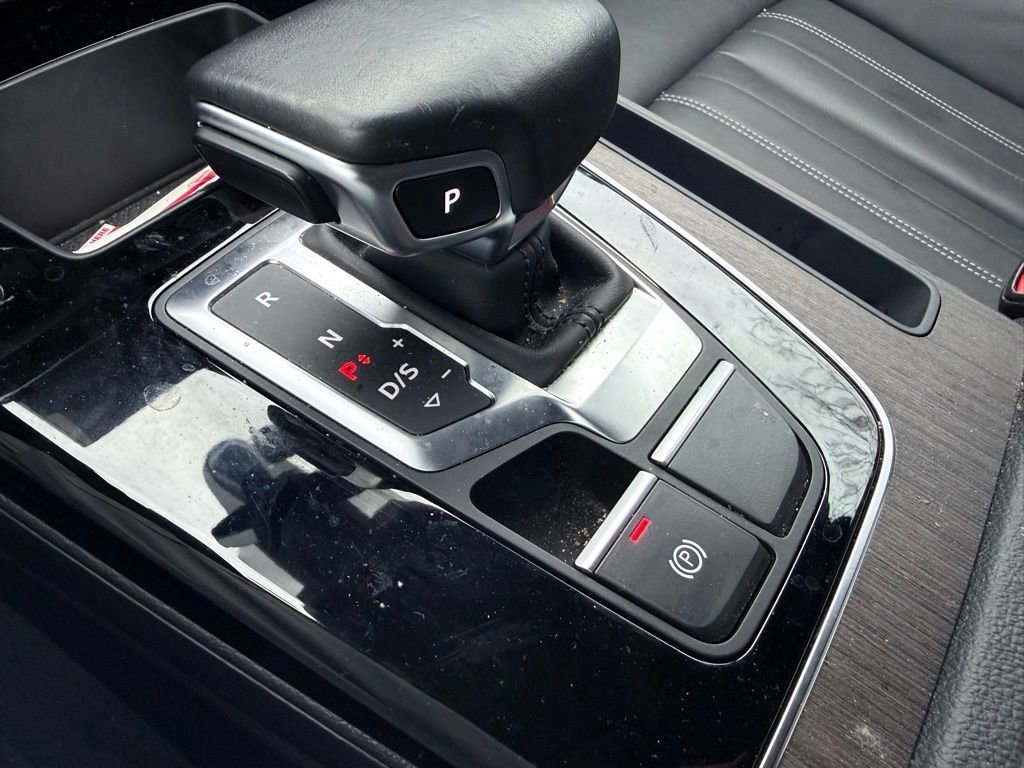 Used 2022 Audi Q5 2.0T Premium w/ Convenience Package image 11