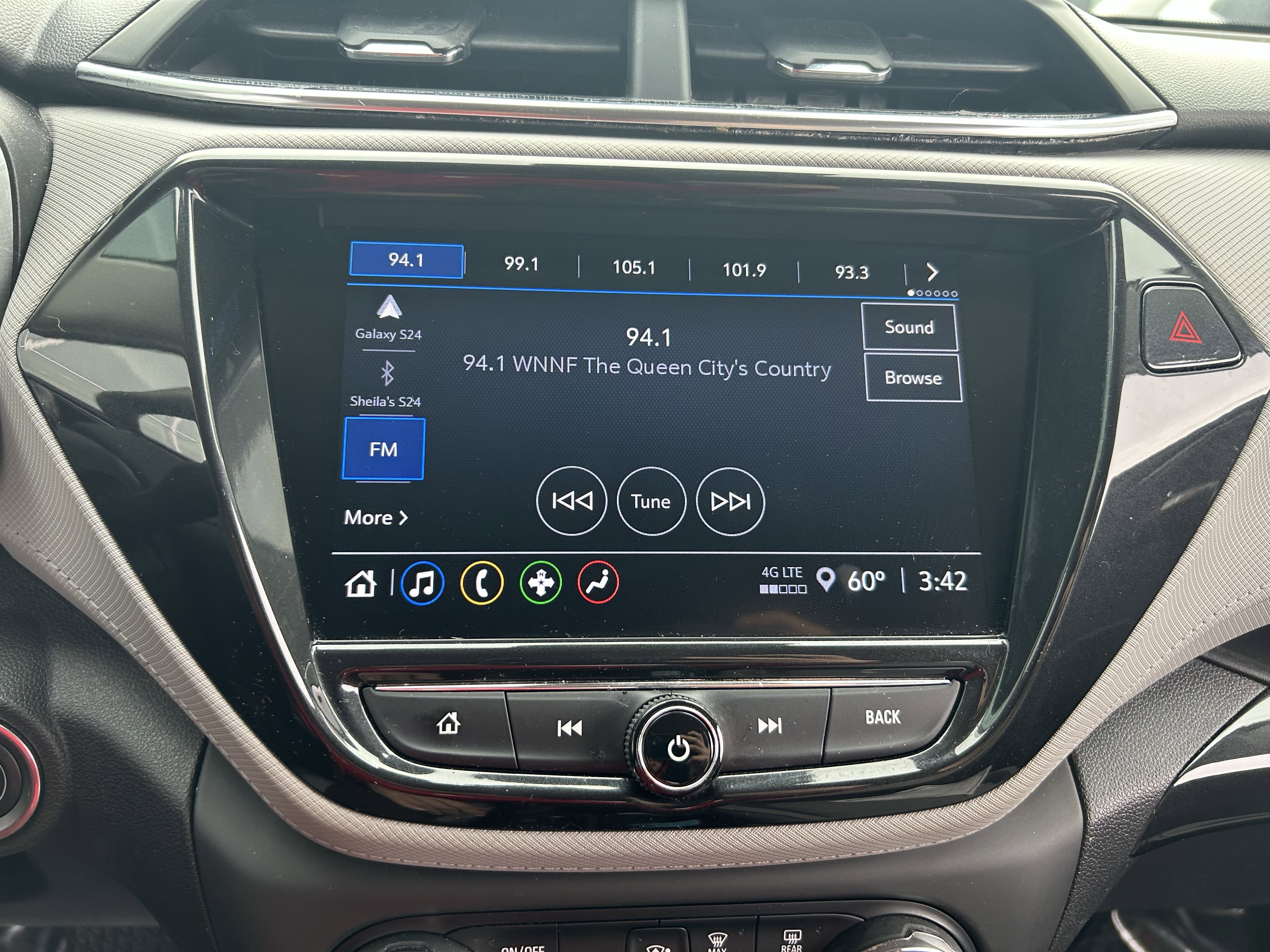 Used 2021 Chevrolet TrailBlazer LT w/ Convenience Package FWD image 12