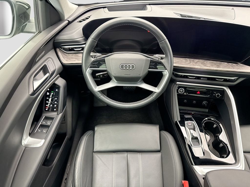 Used 2025 Audi Q5 Premium Plus w/ Premium Plus image 10