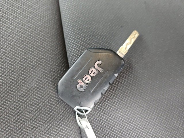 Used 2023 Jeep Gladiator Sport image 23