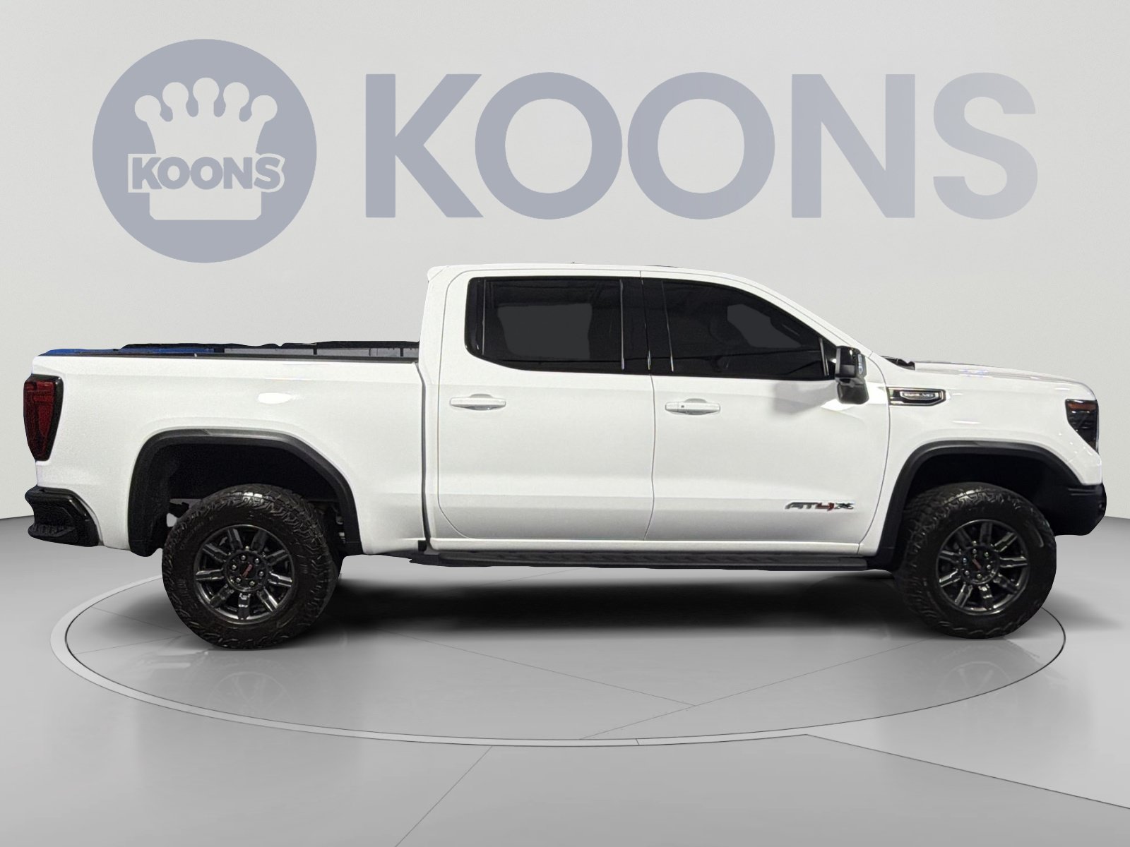 Used 2024 GMC Sierra 1500 AT4X AWD/4WD image 8