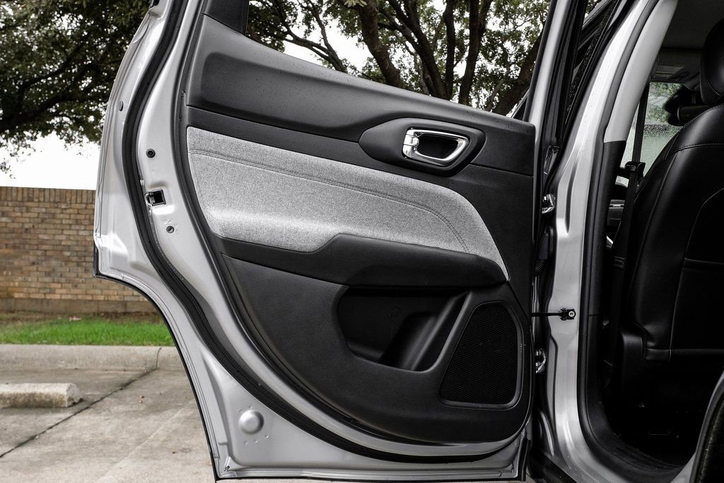 Used 2022 Jeep Compass Latitude image 55