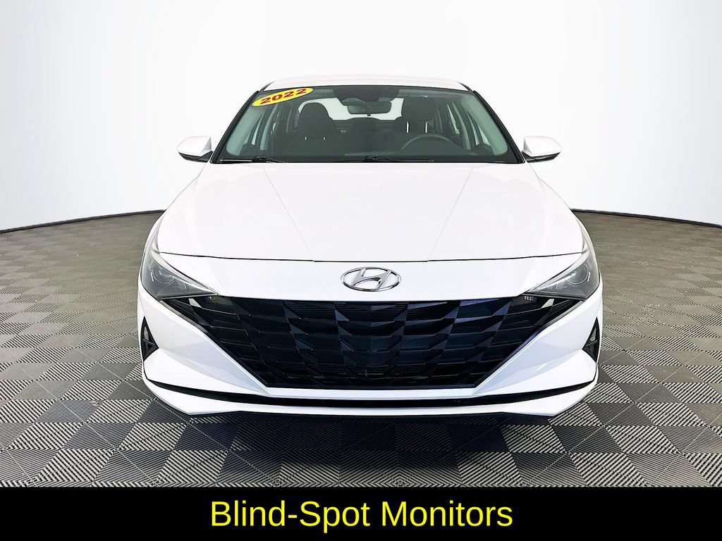 Used 2022 Hyundai Elantra SEL w/ Cargo Package FWD image 4