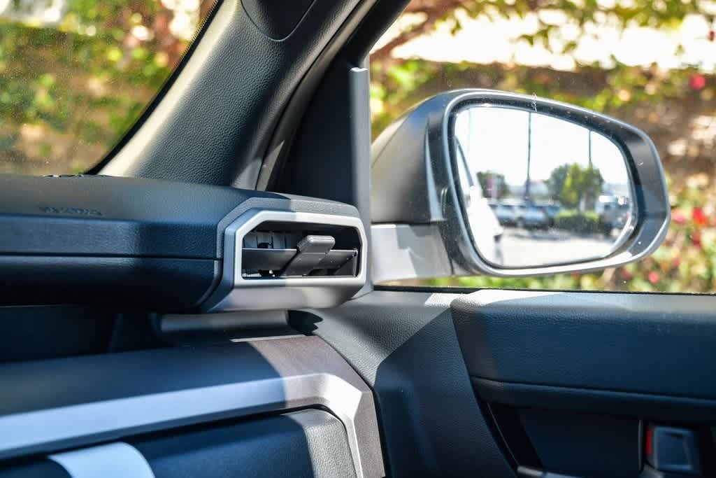 New 2025 Toyota 4Runner SR5 AWD/4WD image 27