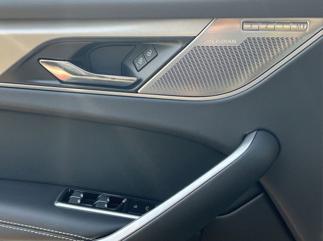 New 2026 Jaguar F-PACE R-Dynamic S image 29