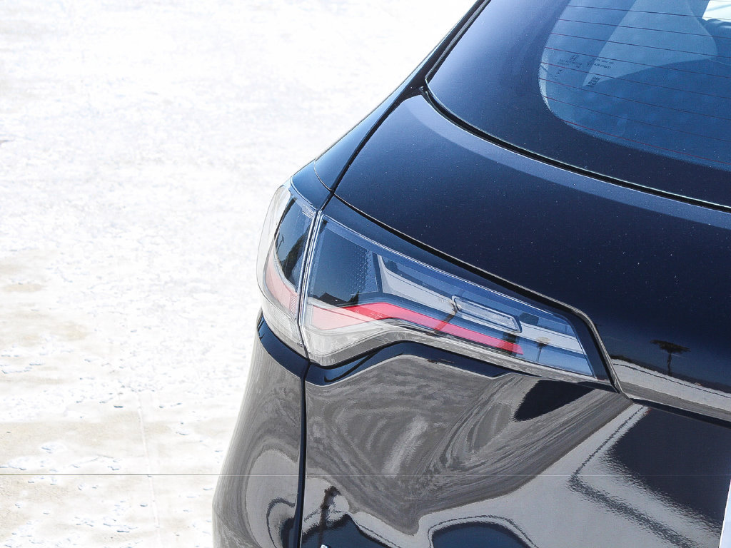Certified 2025 Honda HR-V LX image 7